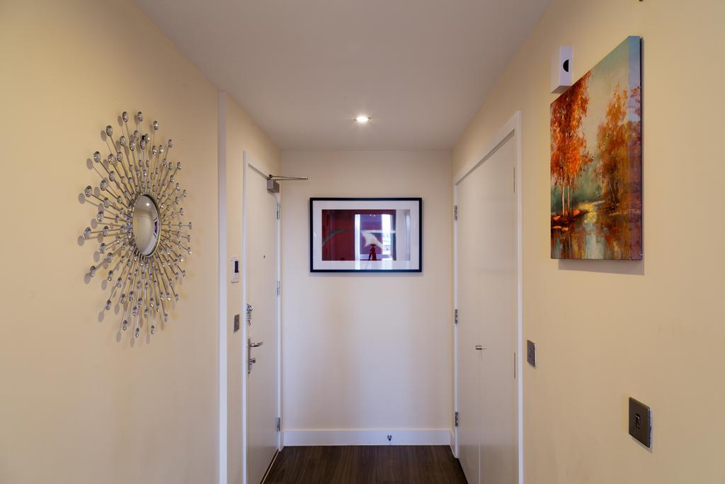 Contemporary & Homely Penthouse, 2 Mins Walk From Cambridge Station, Lift Access, Secured Gated On-Site Parking, Self Check-In, Super Fast Wifi, Terrace & Sleeps 6 Exterior foto
